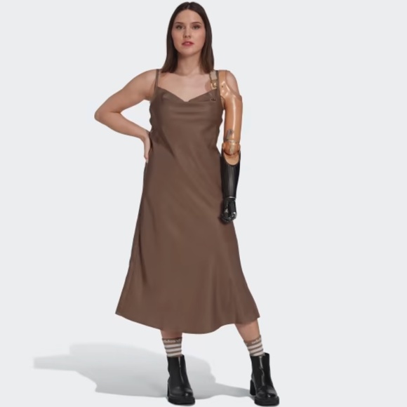 Brand New Adidas SLIP-ON DRESS - Picture 1 of 12